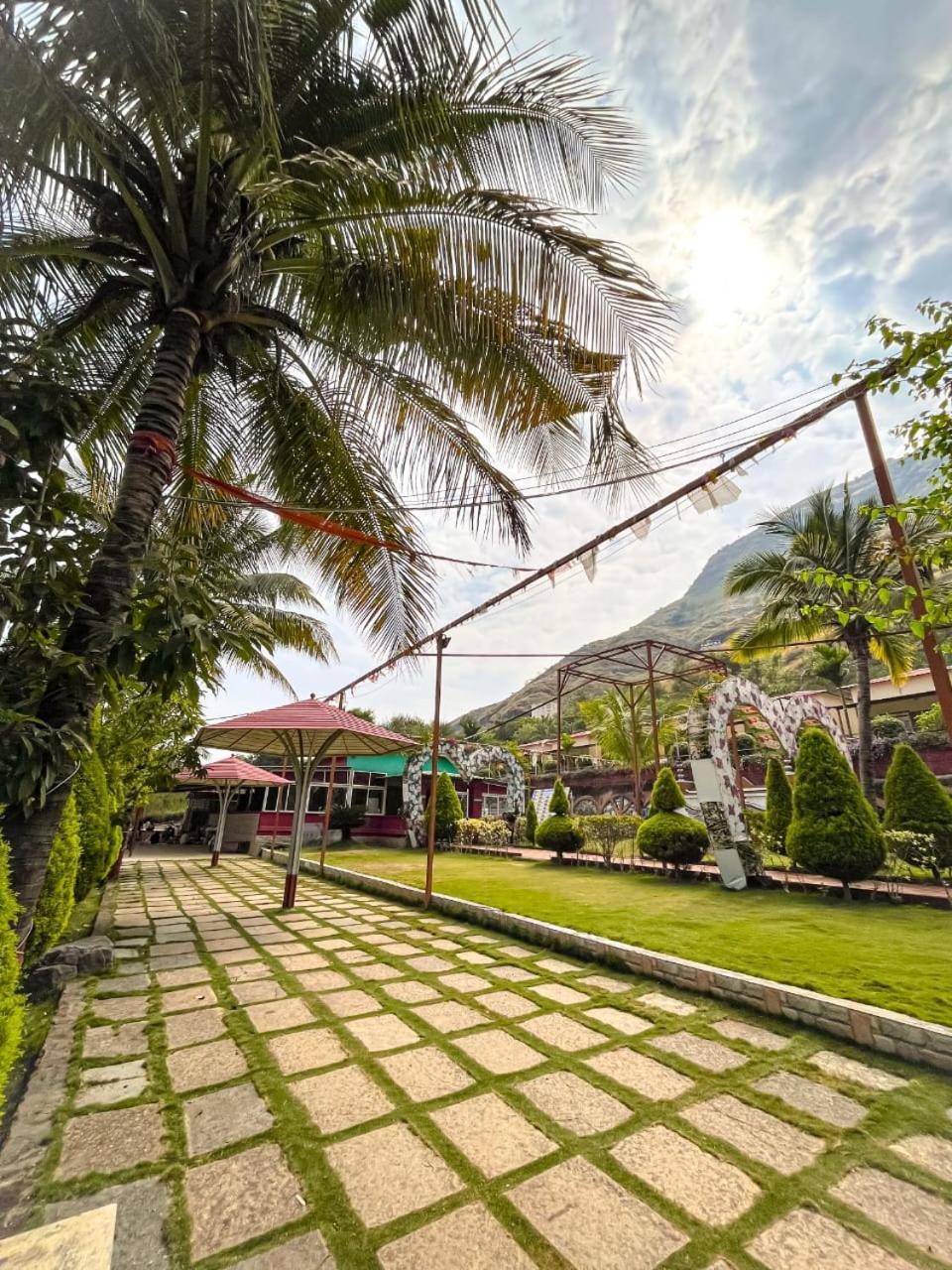 Madhura Agro Tourism Wai ภายนอก รูปภาพ